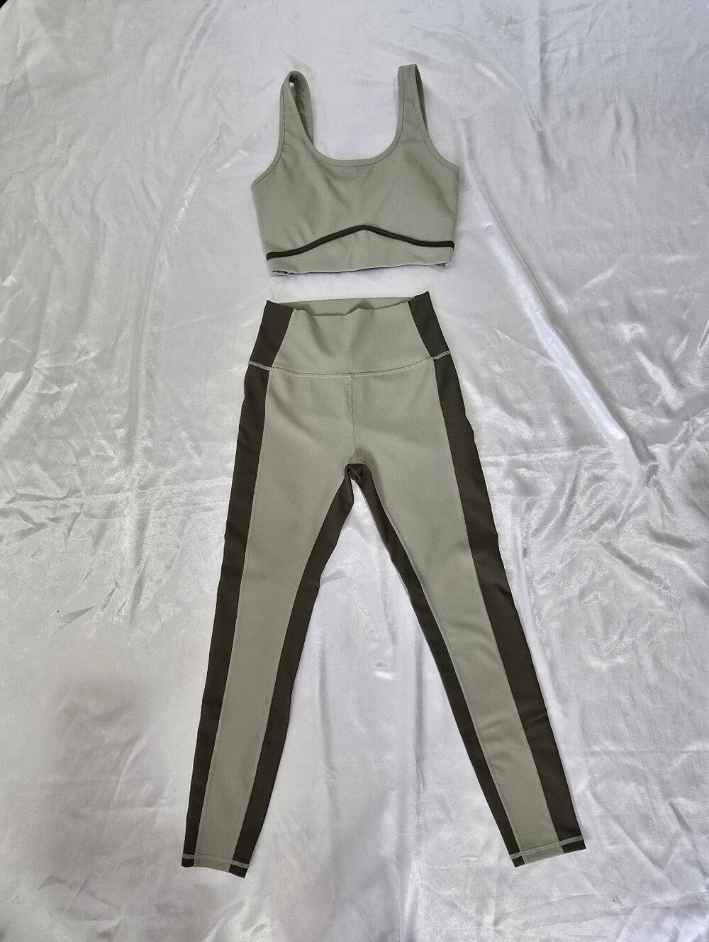 WILO The Label Light Sage & Olive Two-Tone Active Leggings and Sport Bra.